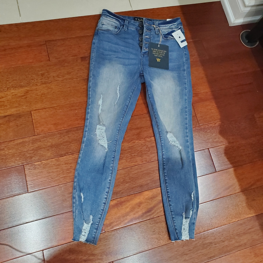 Trendy Distressed Blue Ankle Jeans